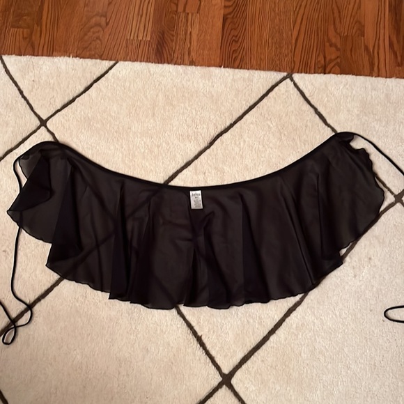 Ballet skirt- wraparound. - Picture 2 of 3